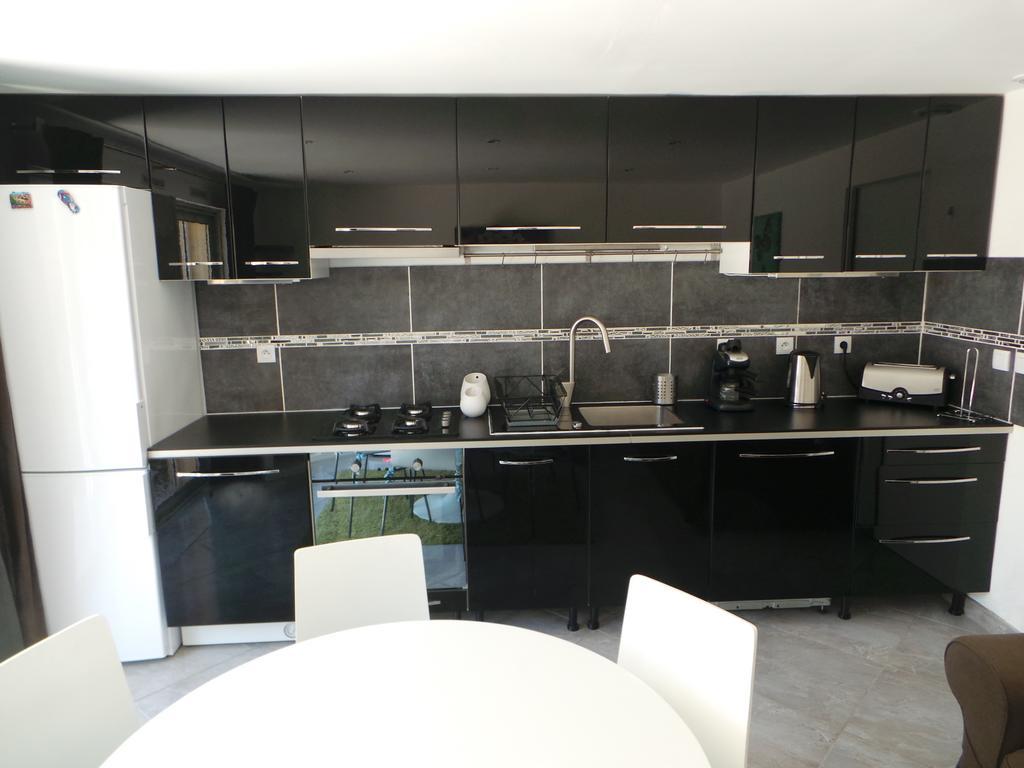 Appartement Vue Montagne Garéoult 外观 照片